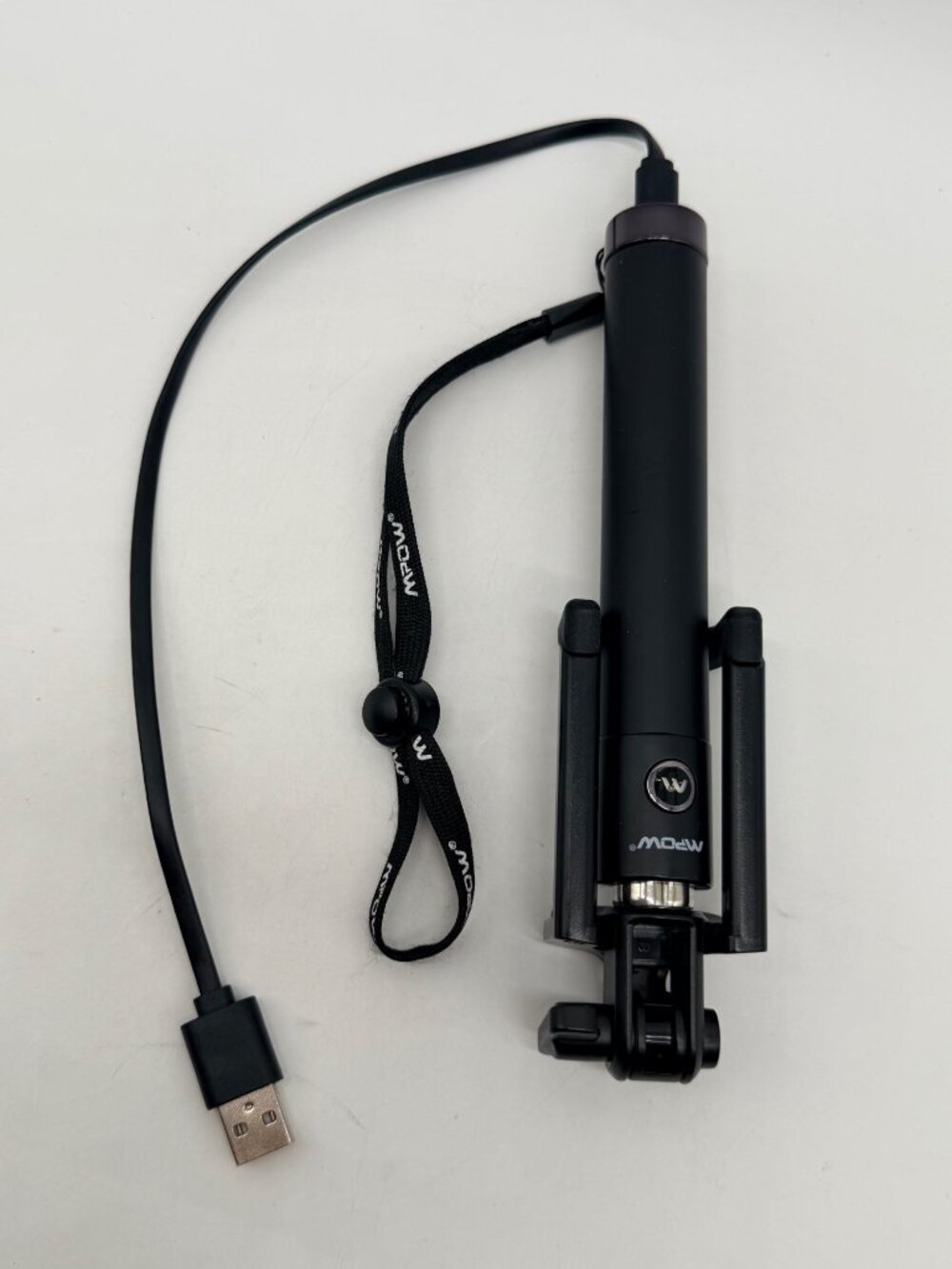 MPOW Bluetooth Shutter Telescoping Selfie Stick w/ Adjustable Clamp
